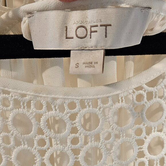 Ann Taylor LOFT women's blouse - Picture 3 of 4